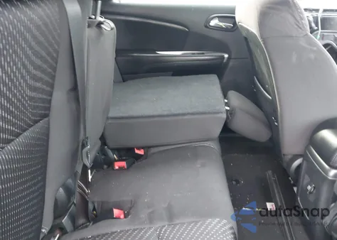 2015 Dodge Journey Sxt z USA, uszkodzony, nr VIN 3C4PDCBGXFT668768